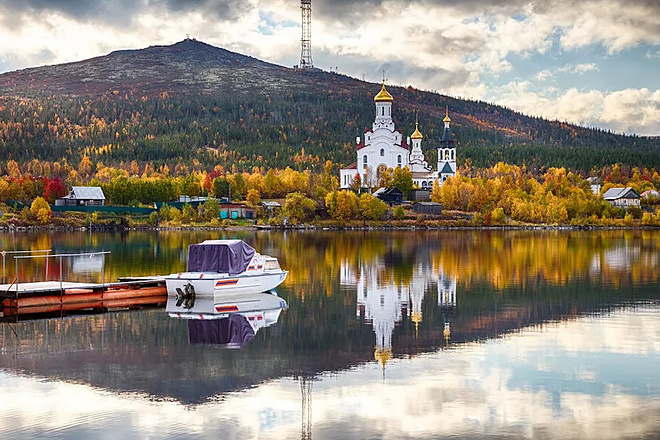База компании Мончегорск