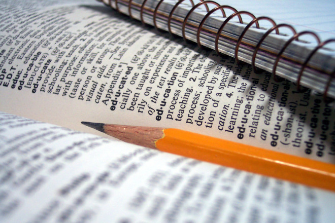 Переведу ваш текст с ангийского, французского на русский и обратно